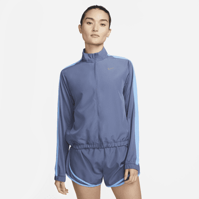 ナイキ Dri-FIT スウッシュ ラン