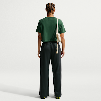 Nike Sportswear Women's Loose Short-Sleeve Cropped T-Shirt