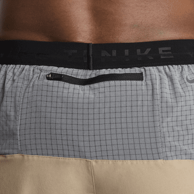 Shorts de correr Dri-FIT de 13 cm con forro de ropa interior para hombre Nike Trail Second Sunrise