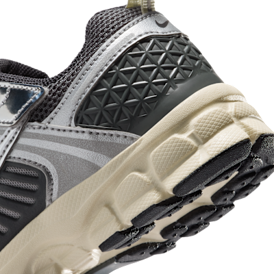 나이키 보메로 5 반사 디자인 액센트 리틀키즈 신발