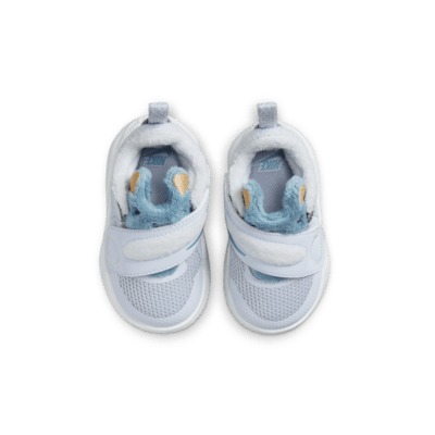 Tenis para bebé e infantil Nike Team Hustle D 11