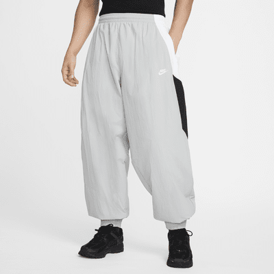 Nike Club Men's Oversized Woven Track Pants