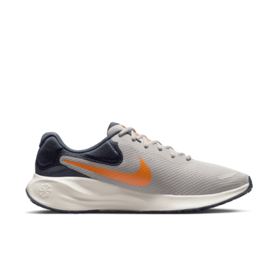 Tenis para correr en pavimento para hombre Nike Revolution 7