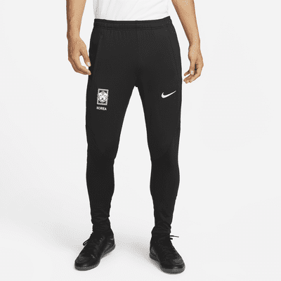 suizo vamos a hacerlo Generalmente hablando Korea Strike Men's Nike Dri-FIT Knit Soccer Pants. Nike.com