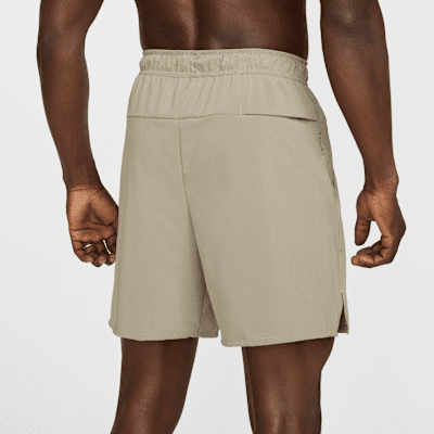 Shorts versatili Dri-FIT non foderati 18 cm Nike Unlimited – Uomo