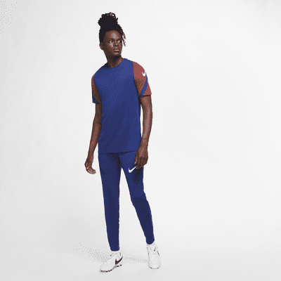 Haut de football à manches courtes Nike Dri-FIT Strike pour Homme