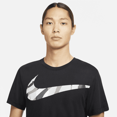 Nike Dri-FIT Sport Clash Men's Training T-Shirt. Nike SG