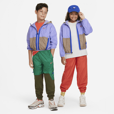 Nike Outdoor Play Big Kids' Oversized Woven Jacket