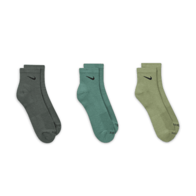 Nike Everyday Plus Cushioned Training Ankle Socks (3 Pairs). Nike AU