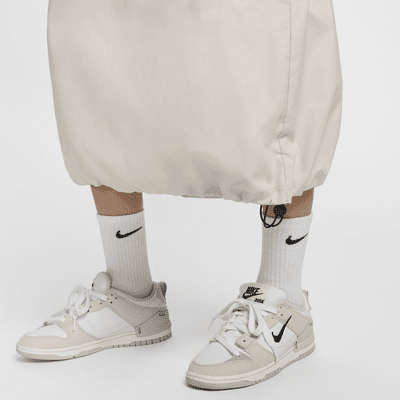 Nike Sportswear Essential Women's Mid-Rise Woven Cargo Midi Skirt