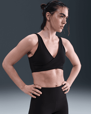 Женские  Nike One Women'e Light-Support Padded Sports Bra