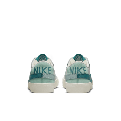 Tenis para mujer Nike Blazer Low '77 Jumbo