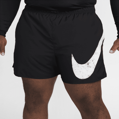 Nike Challenger Swoosh Dri-FIT 13 cm-es férfi futórövidnadrág