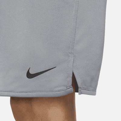 Nike Totality Pantalón corto versátil Dri-FIT de 23 cm sin forro - Hombre