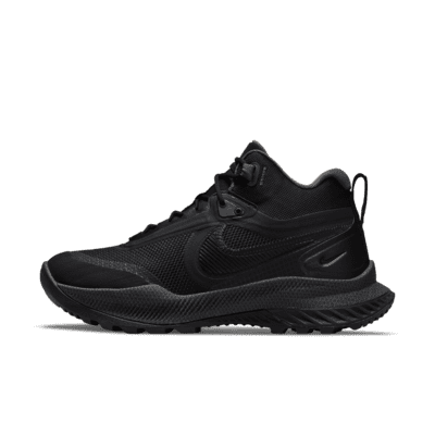 Tenis para el aire libre Elite para hombre Nike React SFB Carbon