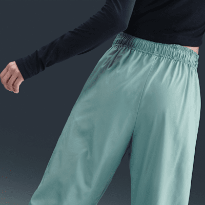 Pants de tiro medio con dobladillo abierto para mujer Nike Sportswear Classic