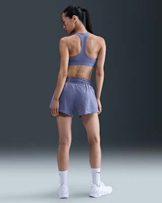 Nike Swoosh 中度支撐型