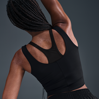 Nike One Fitted Dri-FIT Kadın Crop Atleti