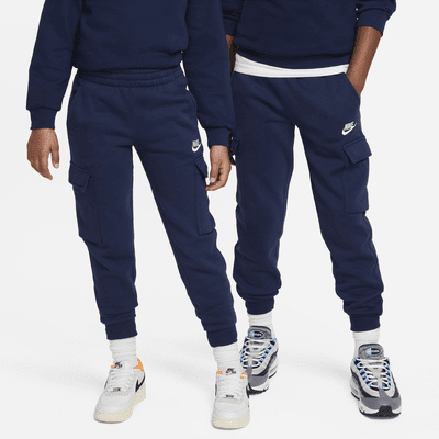 Nike Sportswear Club Fleece Older Kids' Cargo Trousers. Nike IE