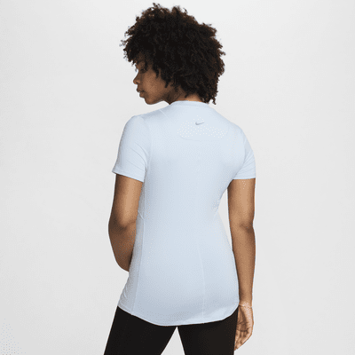 Playera de manga corta Dri-FIT con ajuste slim de maternidad para mujer Nike (M) One