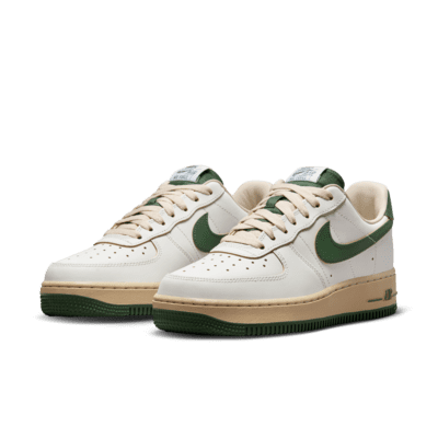 Nike air best sale force lv8