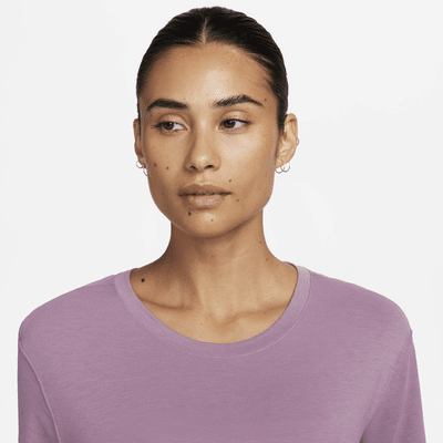 Playera para mujer Nike Yoga Dri-FIT