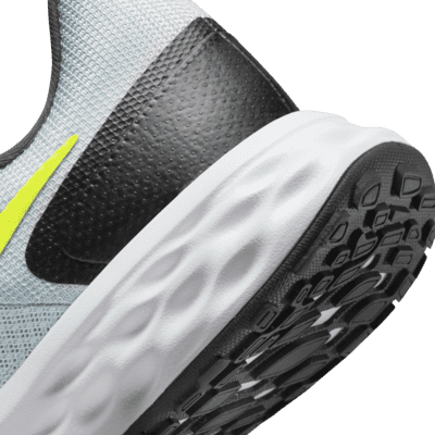 Tenis de correr en pavimento para hombre Nike Revolution 6