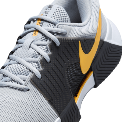 Tenis de tenis para cancha dura para hombre Nike Zoom GP Challenge 1