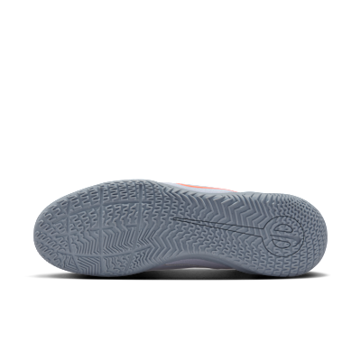 Nike Tiempo Legend 10 Club Indoor Court Low-Top Football Shoes