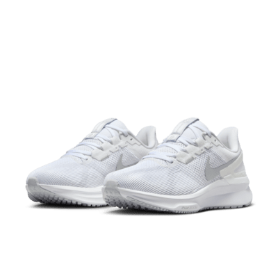 Tenis de correr en carretera para mujer (extraancho) Nike Structure 25