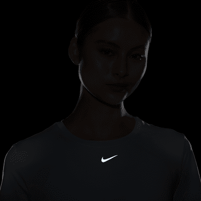 Nike One Classic Women's Dri-FIT Short-Sleeve Top. Nike.com