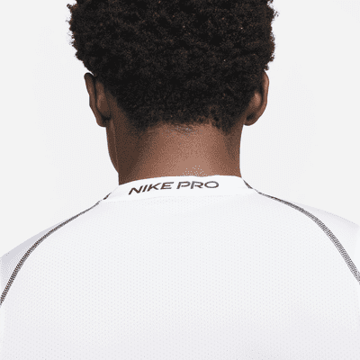Nike Pro Dri-FIT Men's Tight-Fit Sleeveless Top. Nike VN