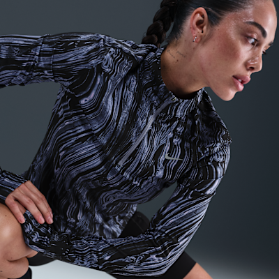 Haut de running imprimé à demi-zip Dri-FIT UV Nike Swift pour femme