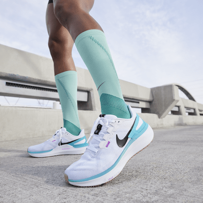 Tenis de correr en pavimento para mujer Nike Structure 25