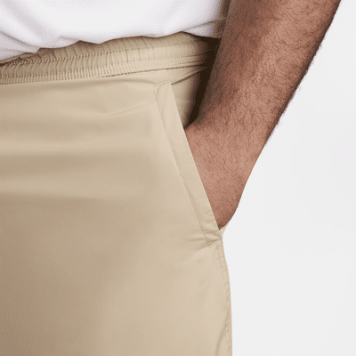 Shorts versátiles Dri-FIT de 23 cm sin forro para hombre Nike Form