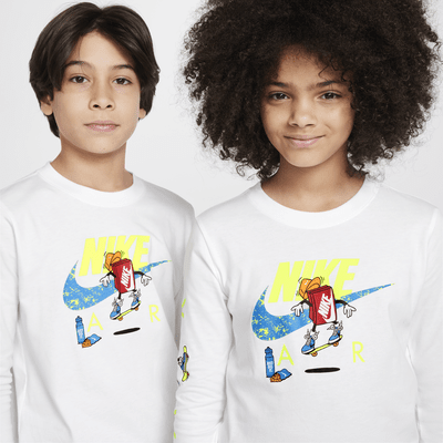 Nike Sportswear Older Kids' Long-Sleeve T-Shirt