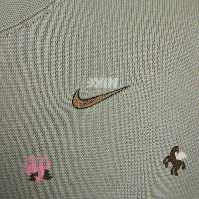 ナイキ スポーツウェア LNY ウィメンズ オーバーサイズド クルーネック スウェットシャツ