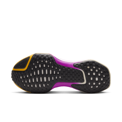 Tenis de correr en pavimento para mujer Nike Invincible 3