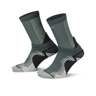 Nike Dri-FIT Trail Running Crew Socks. Nike JP