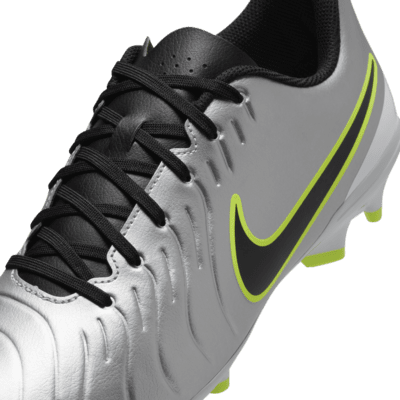 Nike Tiempo Legend 10 Club Multi-Ground Low-Top Soccer Cleats