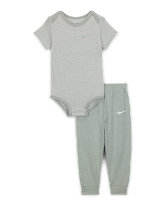 Детские спортивные штаны Nike Baby (12-24M) Striped Bodysuit and Joggers Set