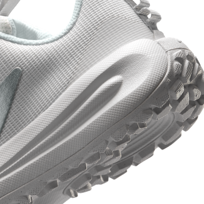 Nike Cross Turf Big Kids' Shoes