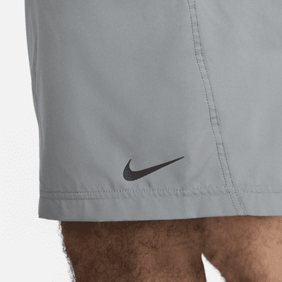 Shorts versátiles Dri-FIT de 23 cm sin forro para hombre Nike Form