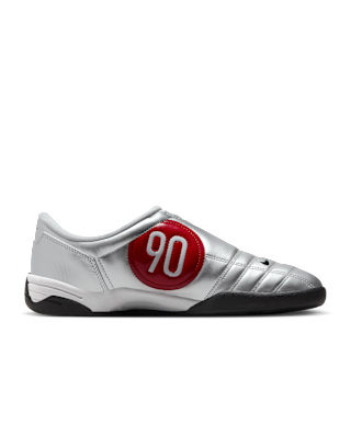Nike Total 90