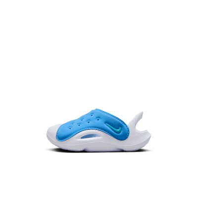 Nike Aqua Swoosh