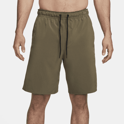 Shorts versátiles sin forro Dri-FIT de 23 cm para hombre Nike Unlimited