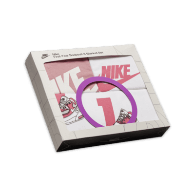 Nike Baby (0-12M) New Milestone Box Set