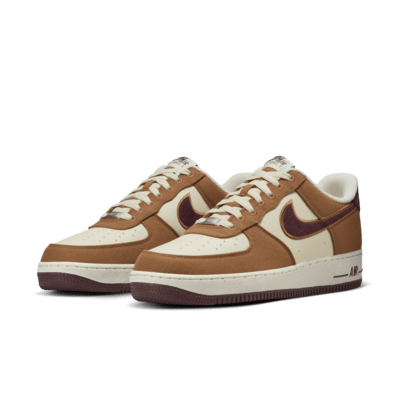 Tenis para hombre Nike Air Force 1 '07 LV8