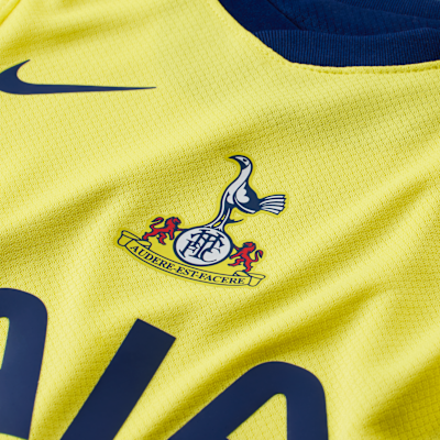 Tredelat fotbollsställ Tottenham Hotspur 2025/26 Stadium (tredjeställ) Nike Total 90 för baby/små barn