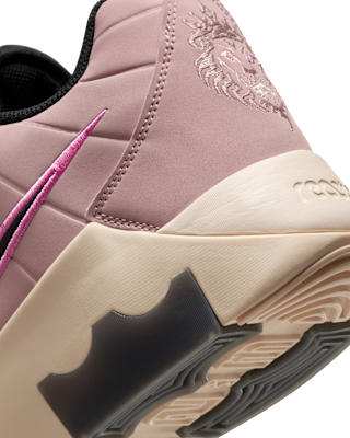 LeBron Witness IV EP